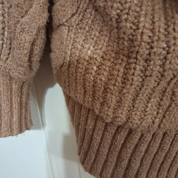 American Eagle Outfitters Brown Cable Knit Cardigan - Picture 5 of 10